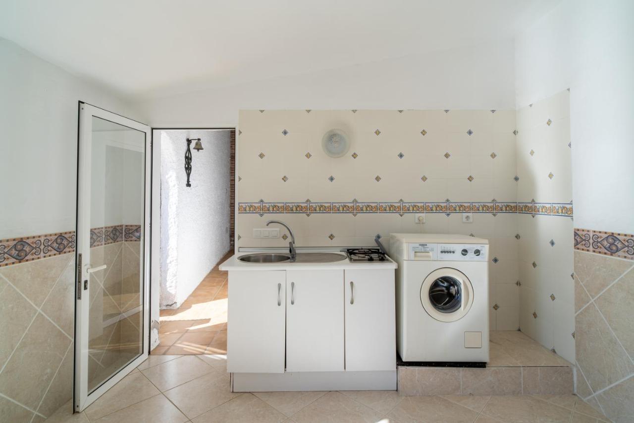 Villa Isabel Private Pool Casasol 内尔哈 外观 照片