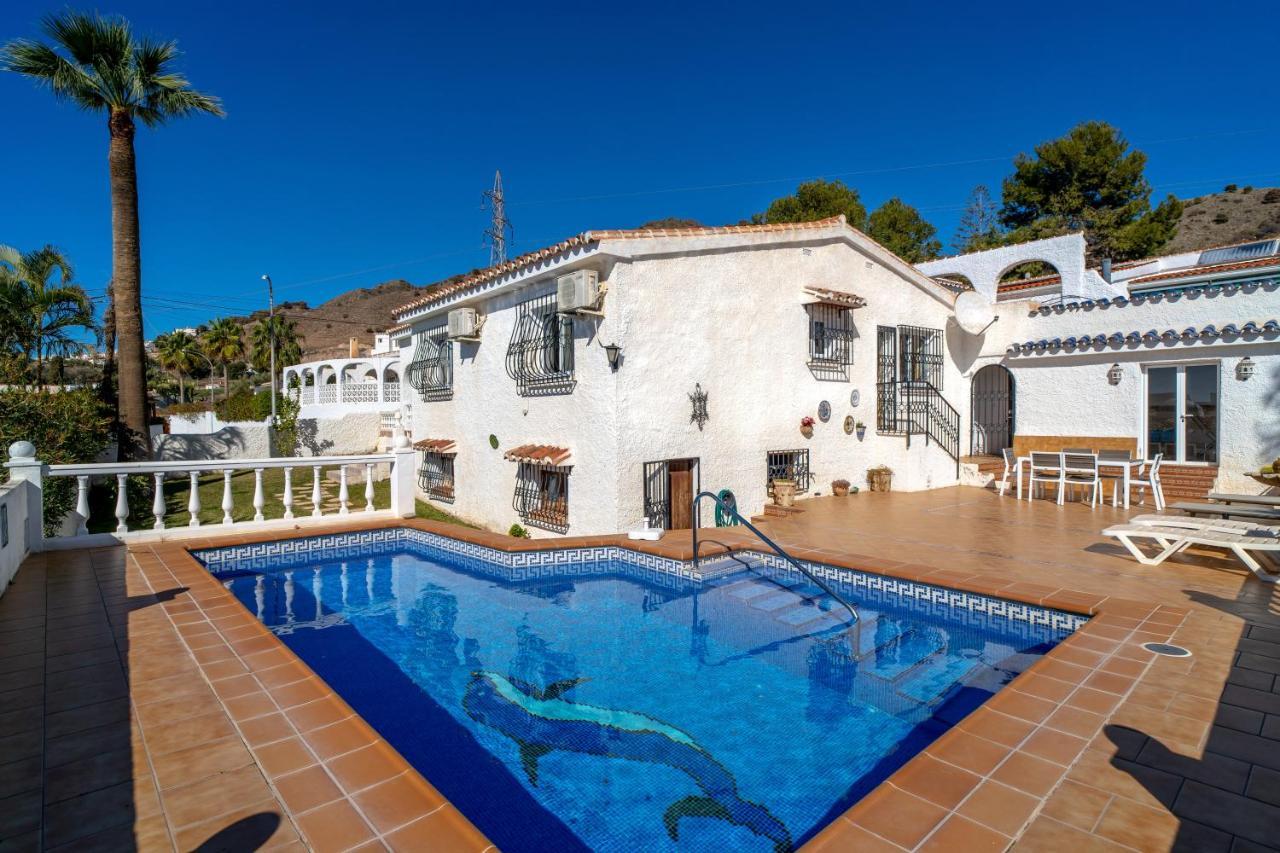 Villa Isabel Private Pool Casasol 内尔哈 外观 照片