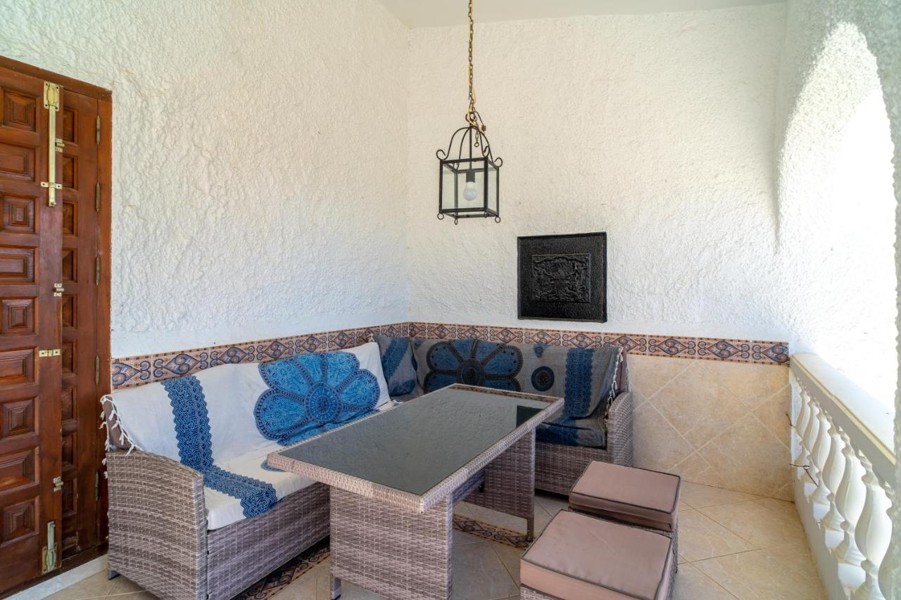 Villa Isabel Private Pool Casasol 内尔哈 外观 照片